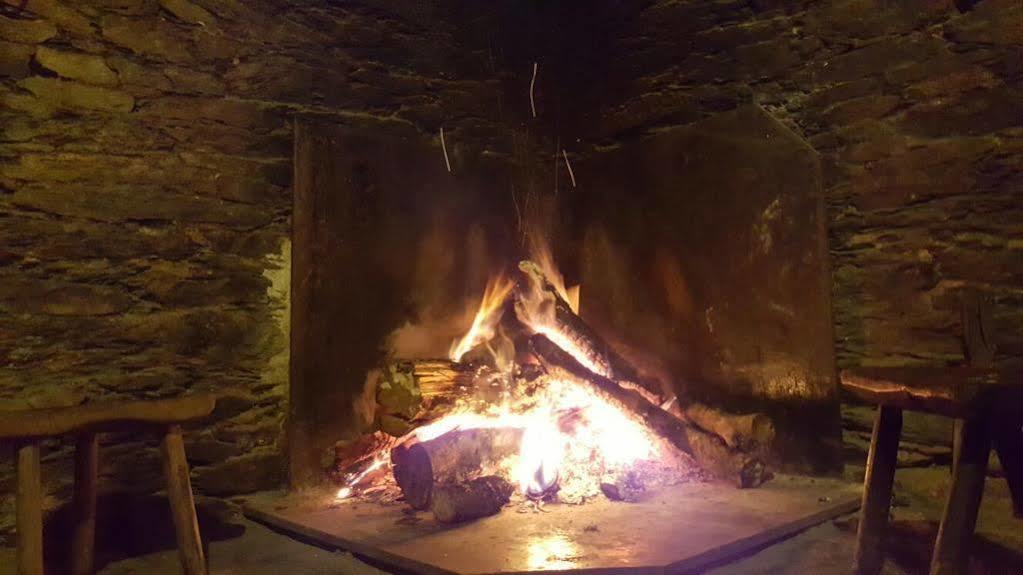 Gasthaus A Pena De Augasantas Oca de Abaixo Exterior foto